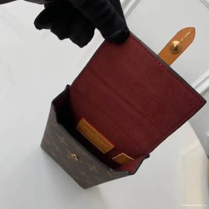 Fashionrepsfam ru LV 19B5790096 Bags 0726